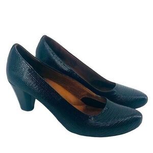 Kenneth Cole Gentle Souls Heels Womens 8.5 Rupert Fine Round Toe Black Leather
